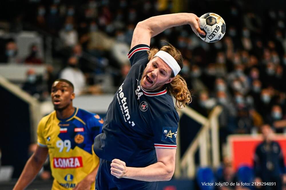 Mikkel Hansen, en un partido de Champions League con el PSG.